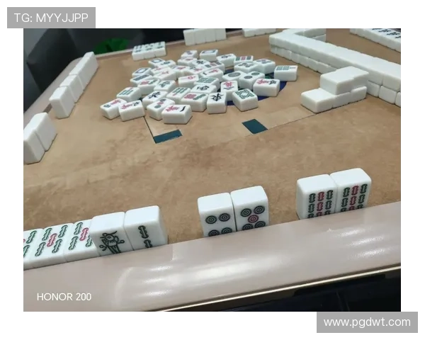 在点击关注.top电子pg游戏麻将胡了游戏平台，享受专业的麻将娱乐服务